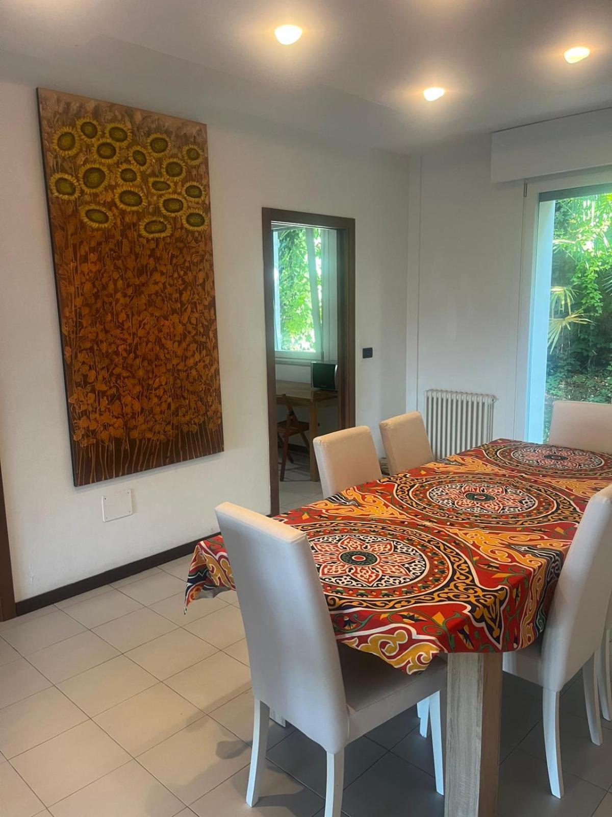 Villetta Panoramica Con Giardino A 리치오네 외부 사진