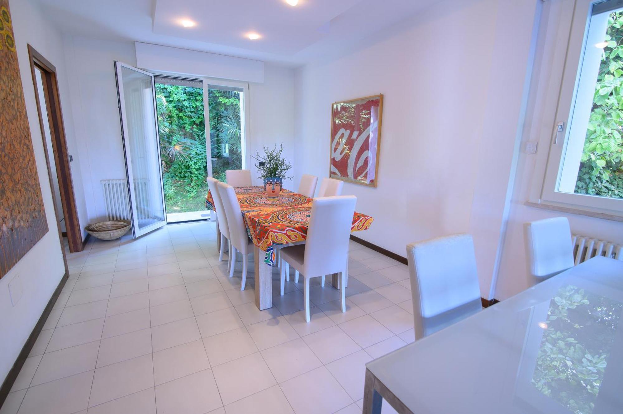 Villetta Panoramica Con Giardino A 리치오네 외부 사진